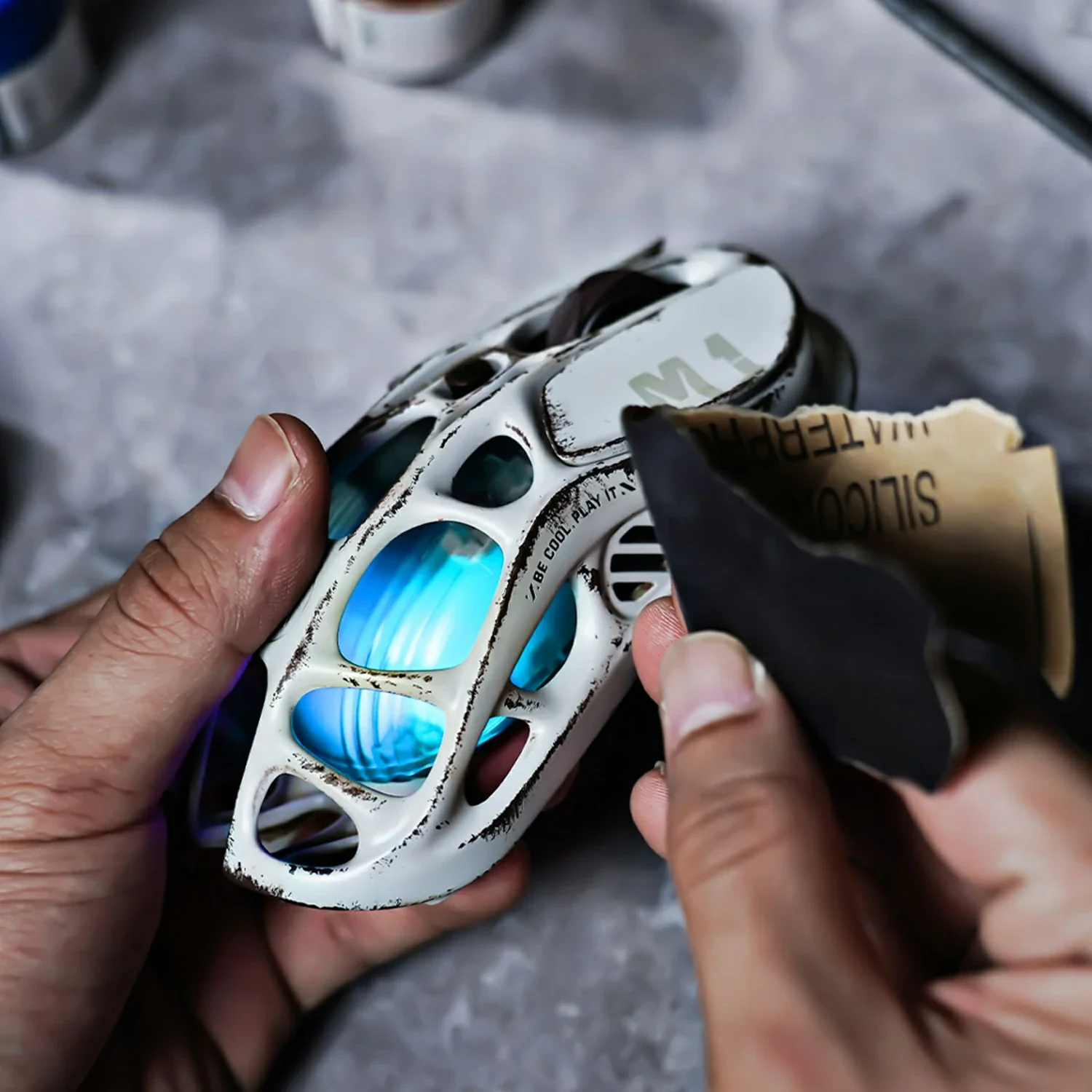 GravaStar - Mercury M1 Pro Battle Worn Edition-Silver Mist - Wireless Gaming Mouse