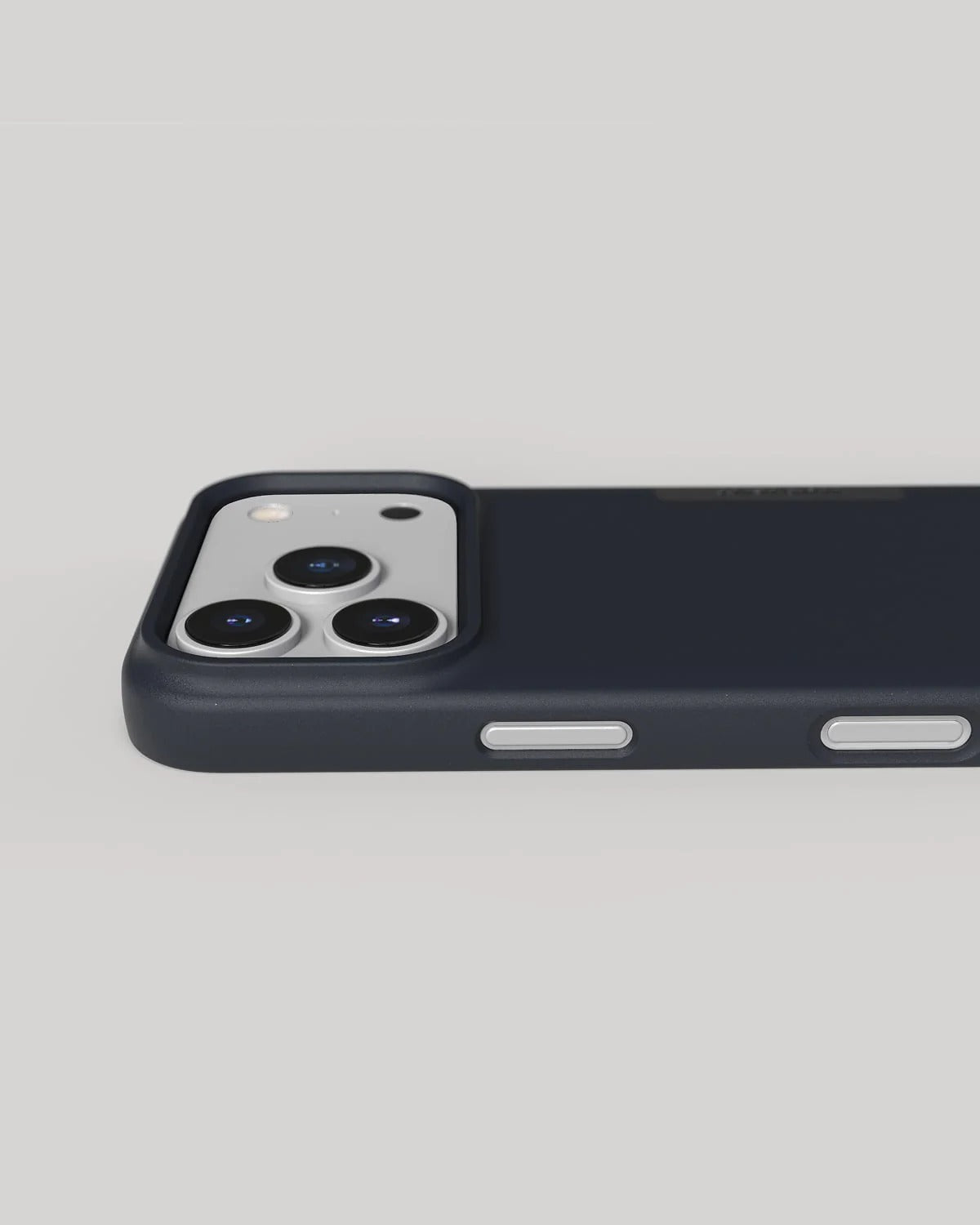 Nudient - Thin Case for iPhone 17