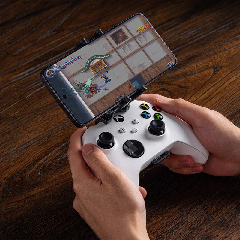 8BitDo - Mobile Gaming Clip for Xbox Controllers