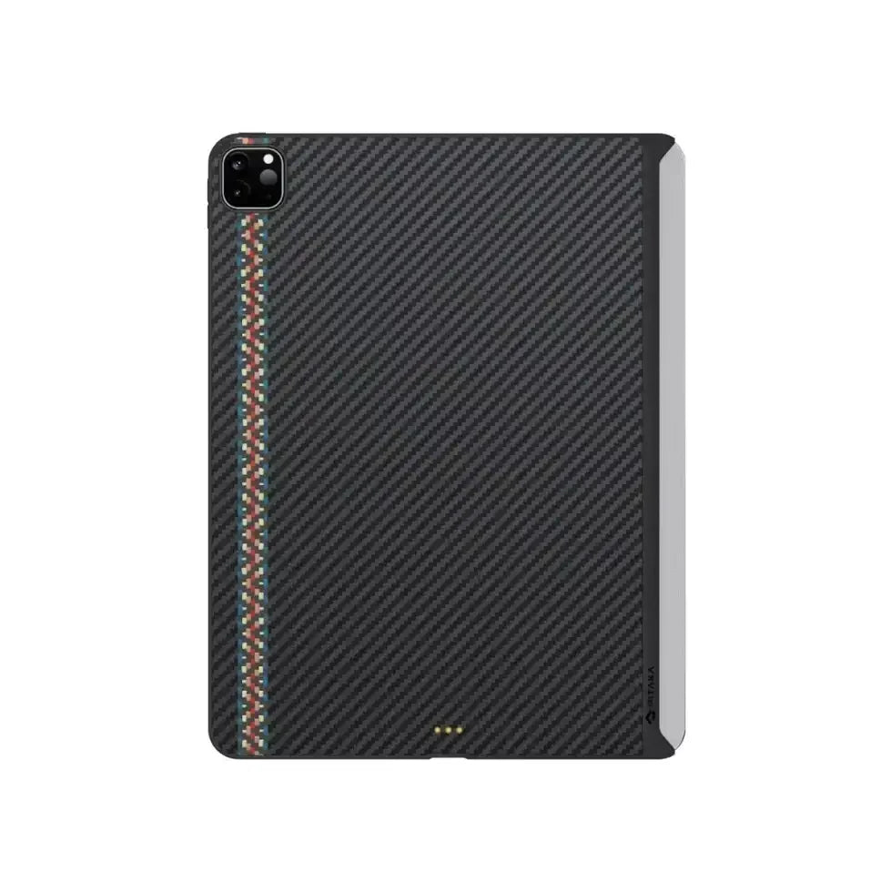 Etui na iPad 2022 z czarnego karbonu, kolorowy pasek ozdobny, otwór na aparat