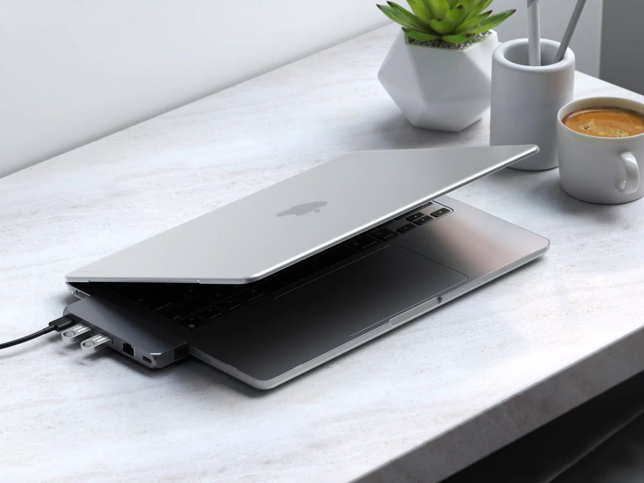 Satechi - Eco-Hardshell Case for MacBook Air M2