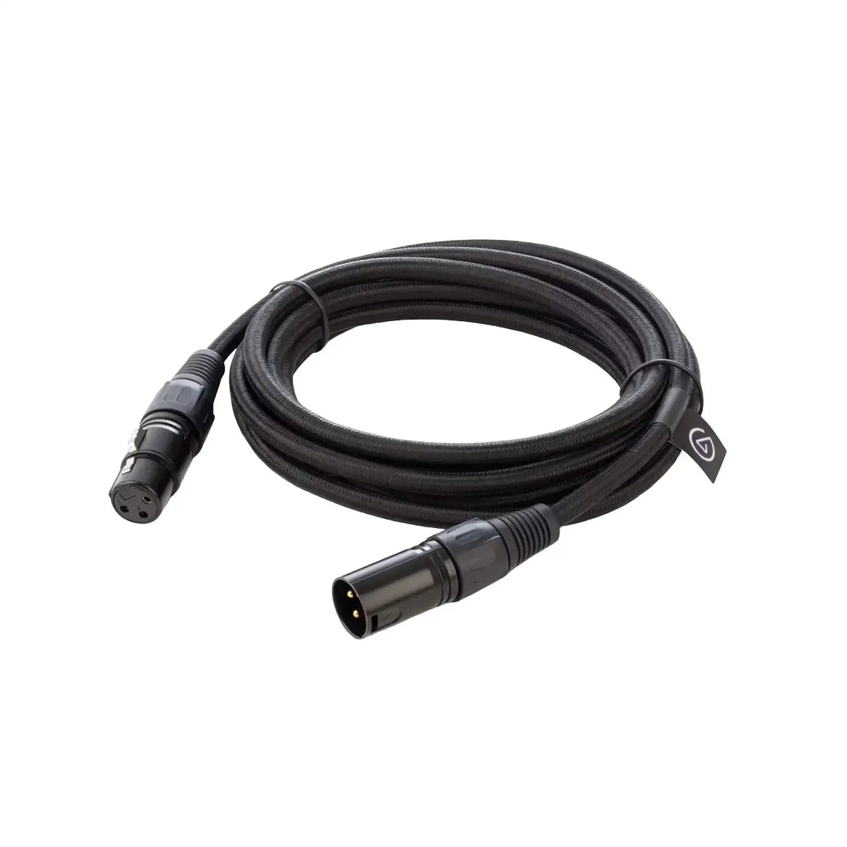 Czarny kabel XLR do sprzętu audio, idealny do home office i desk setupu