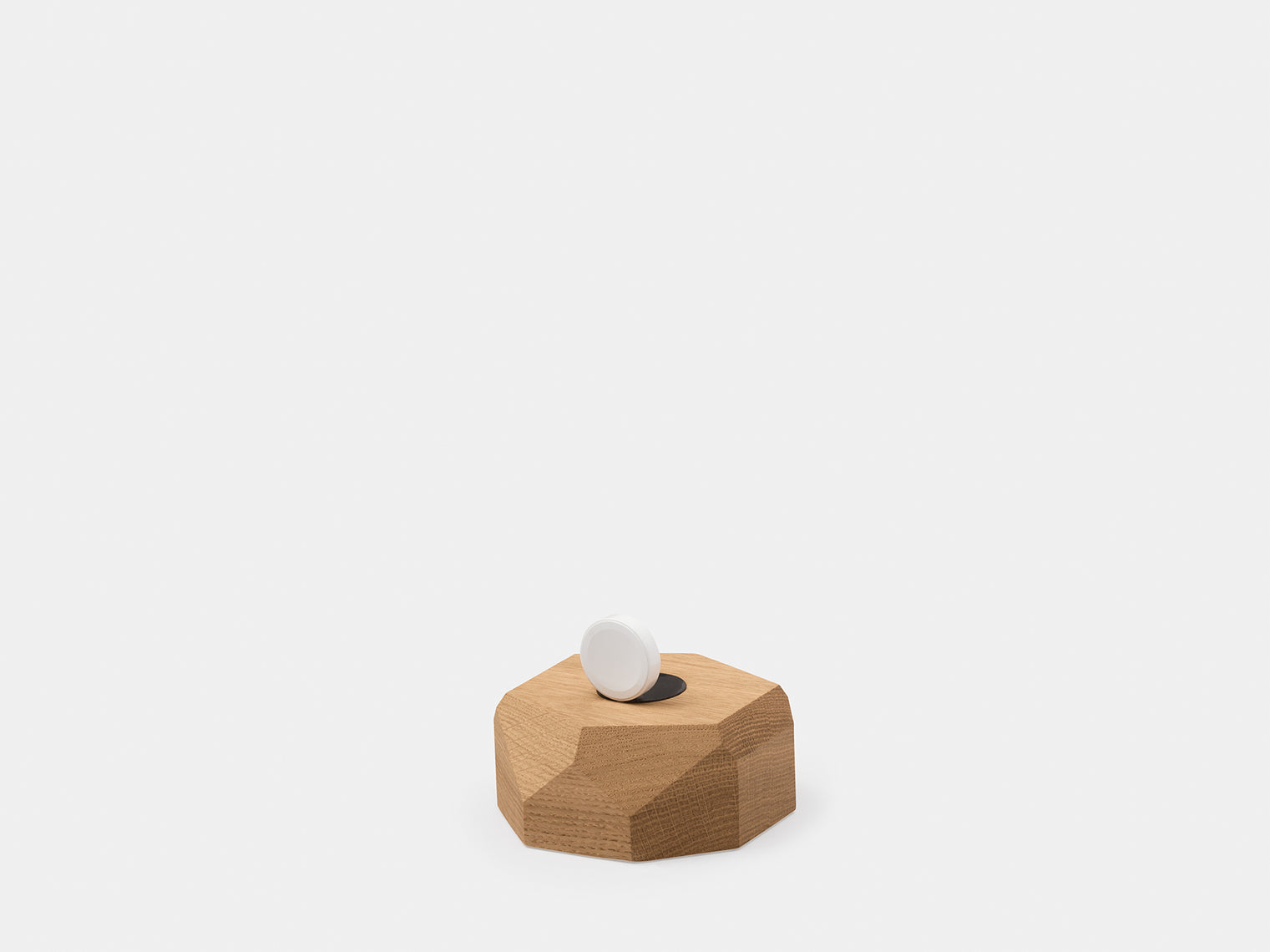 Oakywood - Apple Watch Dock